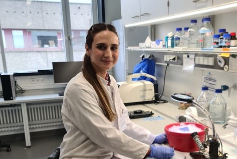 Alzheimer und Depressionen: Düsseldorfer Forscherin Dr. Laila Abdel-Hafiz erhält Kurt Kaufmann-Preis der Alzheimer Forschung Initiative e.V.